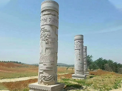 石龍柱
